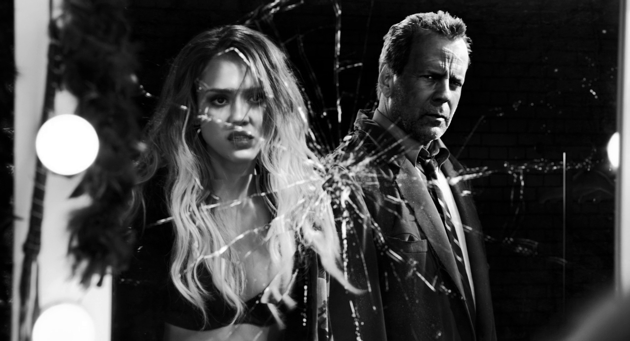 High-contrast low-key chiaroscuro in Sin City
